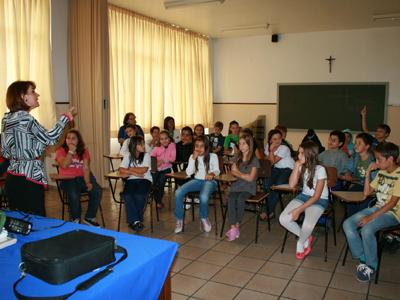 Secretária de Saúde realiza palestra 