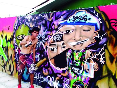 Grafiteiro de Campo Largo é requisitado em Santa Catarina