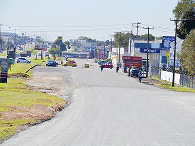 Marginal da BR 277 foi pavimentada