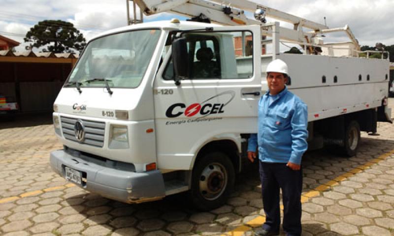 No dia do eletricista, um pouco da história de Adimir da Silveira e seus 34 anos dedicados à Cocel