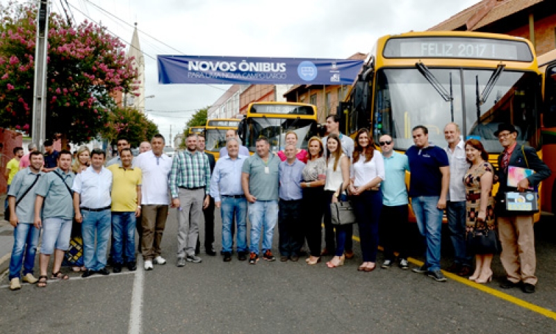 Transpiedade entrega seis ônibus para melhorar as linhas da cidade