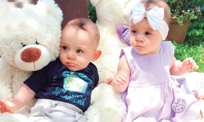 Gêmeos Ana Vitória e Asaph completarão um ano no próximo dia 20 de fevereiro