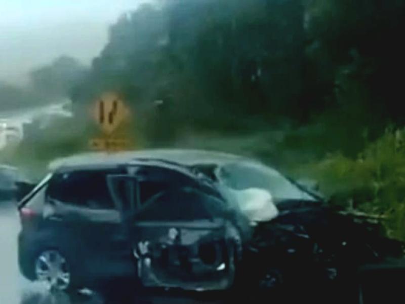 Colisão frontal entre automóveis causa morte de três pessoas de Balsa Nova