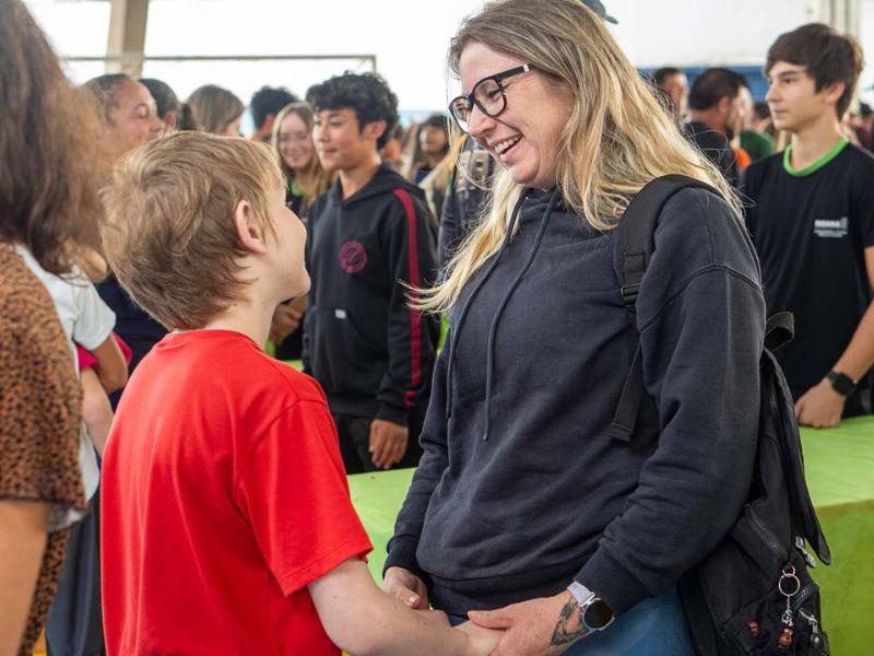 Dia da Educação integra famílias e equipes em unidades do programa Parceiro da Escola