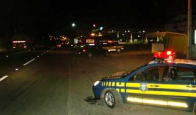 Dois motoristas presos por dirigir bêbados na BR-277