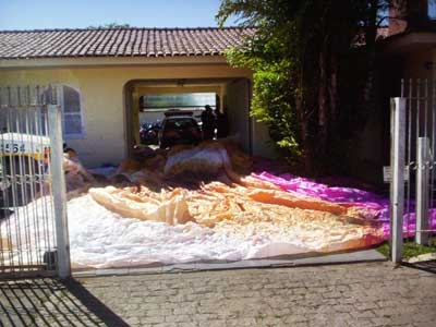 Polícia apreende balão gigante