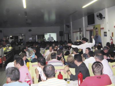 Candidato do PP realiza reunião 