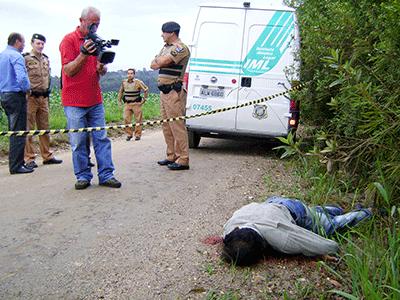 Homem encontrado morto no Guabiroba