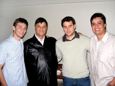 Candidato a deputado federal  prega renovação