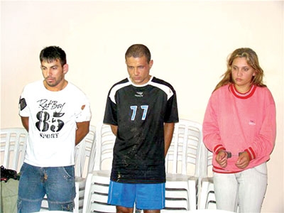 Vítima reconhece trio como autor de assalto