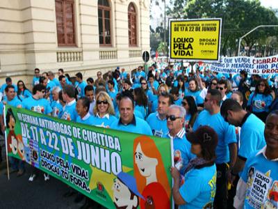 Caminhada contra as drogas 