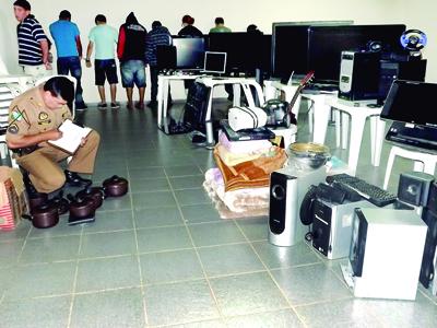 Nove presos por suspeita de arrombamentos 
