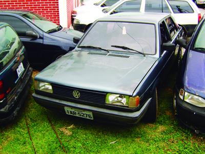 Carros furtados são recuperados pela PM