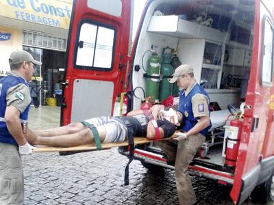 Motociclista ferido em acidente no São João