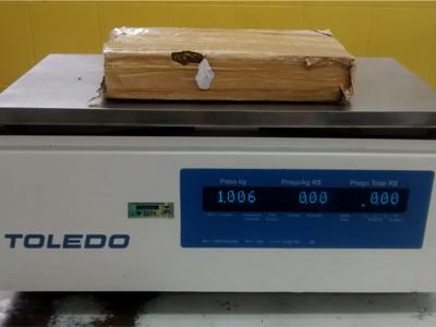 PM prende suspeito de tráfico de drogas no Itaboa