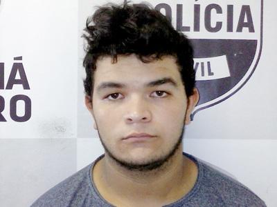 PM prende jovem com arma no São João
