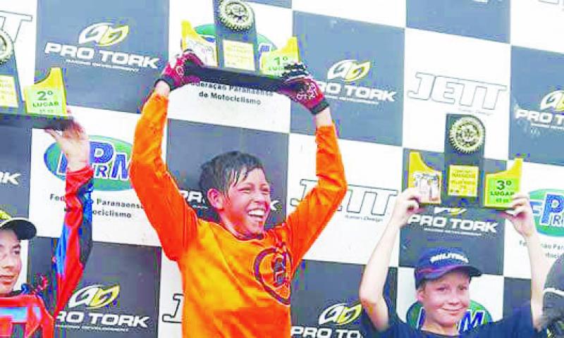João Vitor é campeão paranaense de Velocross