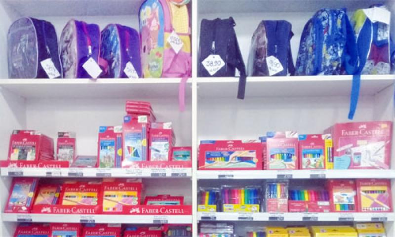 Preço do material escolar apresenta pouca variação em papelarias da cidade