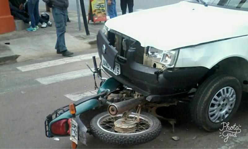 Duas pessoas feridas em colisão na Marechal