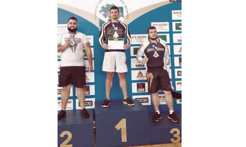 Campo-larguense em destaque no Paranaense de Jiu Jitsu