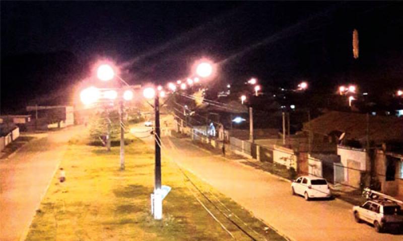 Loteamento Gorski recebe nova iluminação pública