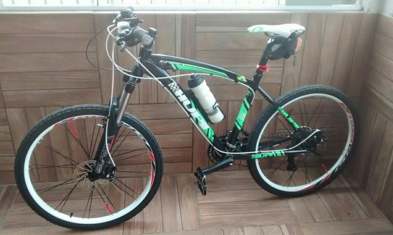 Bicicleta furtada de Lan House arrombada no Rivabem