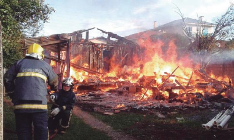 Atenção e cuidado são essenciais para prevenir incêndios em residências