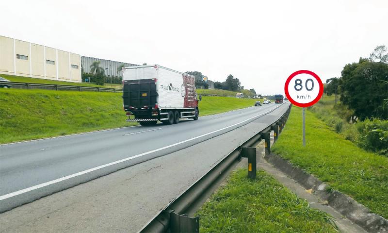 Velocidade na BR-277 entre Campo Largo e Curitiba é reduzida
