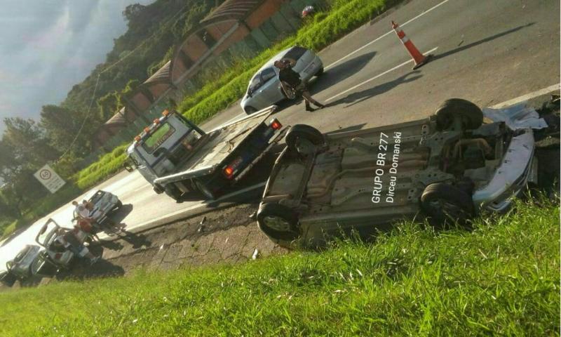 Um ferido em acidente envolvendo vários carros no km 103