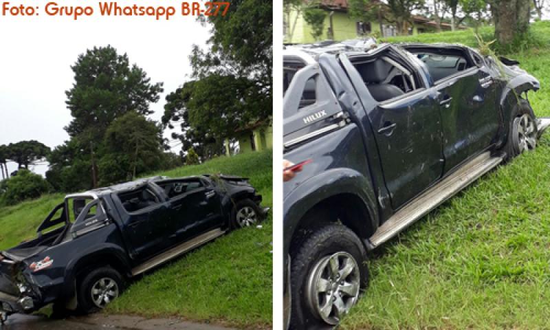 Jovem ferida em capotamento de Hilux na antiga BR-277