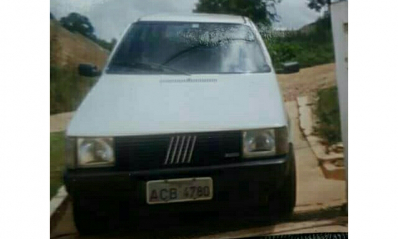 Fiat Elba furtado na Dom Pedro II