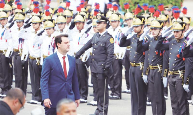 Ratinho Júnior é empossado como governador do Paraná