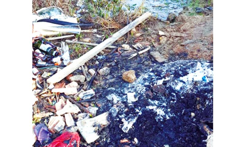 Obra próxima à escola municipal causa transtorno aos moradores do Caratuva