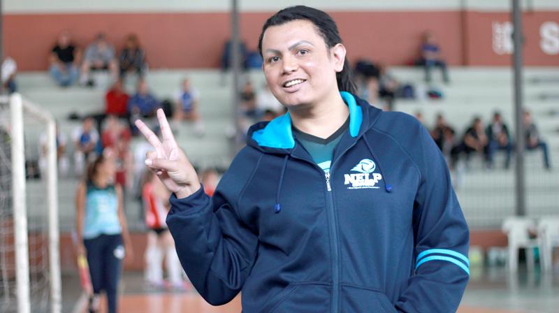 Atleta trans ganha o direito e joga vôlei em Campo Largo