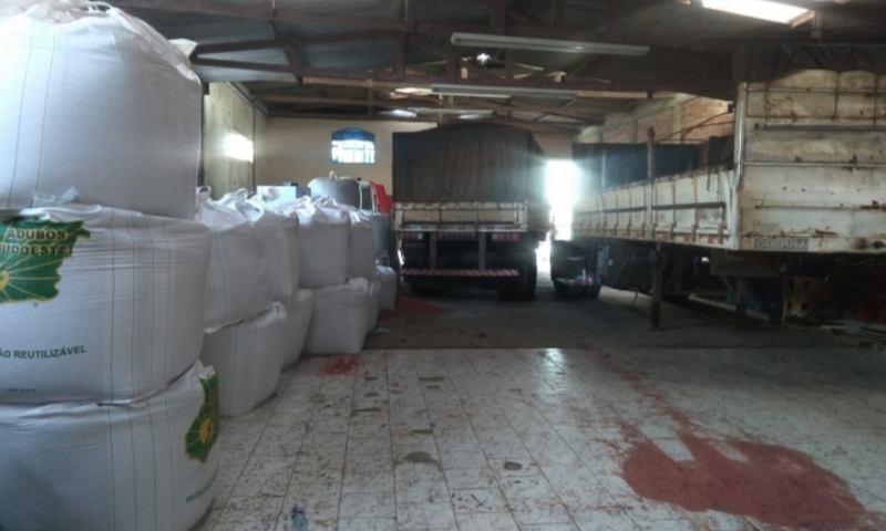 Carretas com cargas roubadas em Campo Largo são encontradas na Lapa