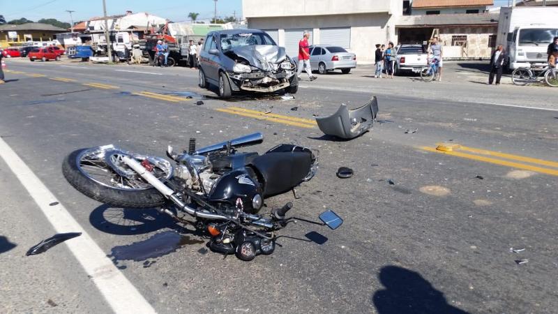 Motociclista ferido em colisão na PR 423 no Itaqui