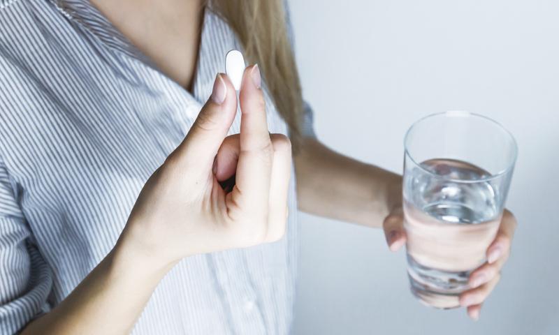 Médica alerta para consumo de medicamentos psicotrópicos sem prescrição e acompanhamento