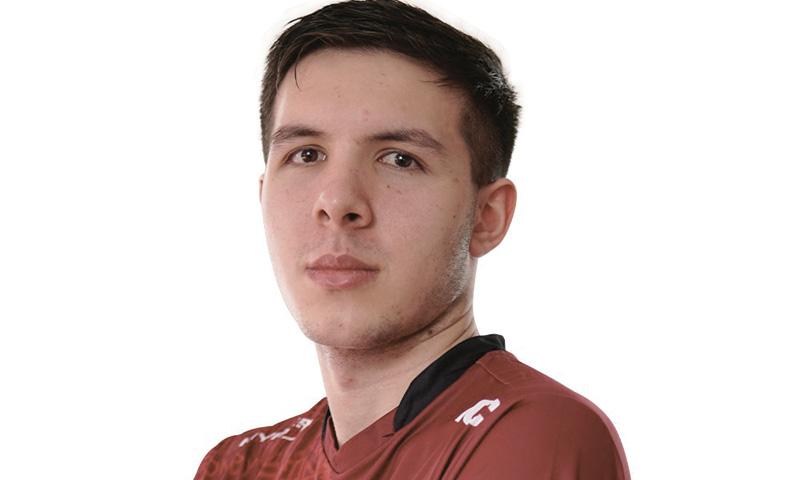 Jogador de Free Fire profissional de Campo  Largo tem se destacado no cenário gamer