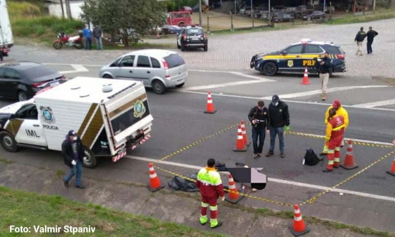 Vigilante morre atropelado em frente ao antigo Saguaru na BR-277