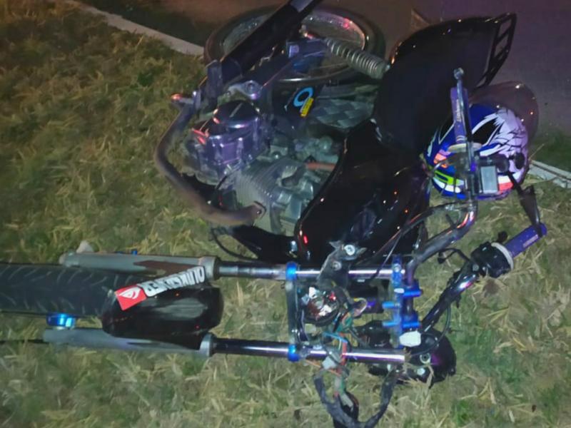 Grave acidente entre moto e veículo tira a vida de motociclista