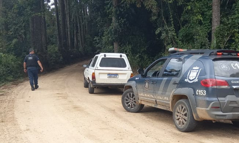 Saveiro branca tomada de assalto na PR-423 é recuperada pela GM e o indivíduo acabou preso