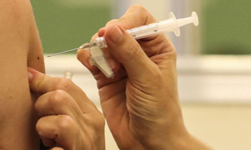 Imunidade pós-vacina pode demorar semanas, dizem especialistas