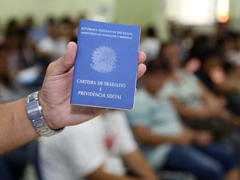 Parceria com agência francesa vai aprimorar tecnologia para atender trabalhadores no Paraná
