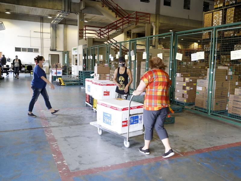 Mais de 657 mil vacinas foram distribuídas para os municípios 
