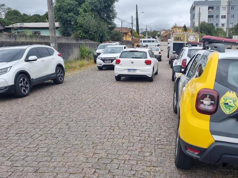 Jovem mulher encontrada morta dentro de casa na Vila Bancária 