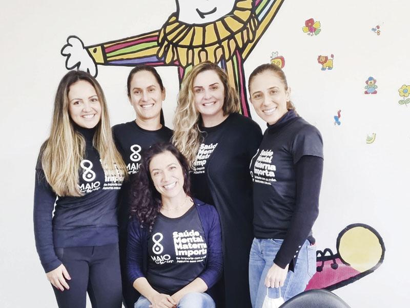 Mães com crianças na neonatal são ouvidas  e acolhidas pelas ações do Maio Furta-cor 