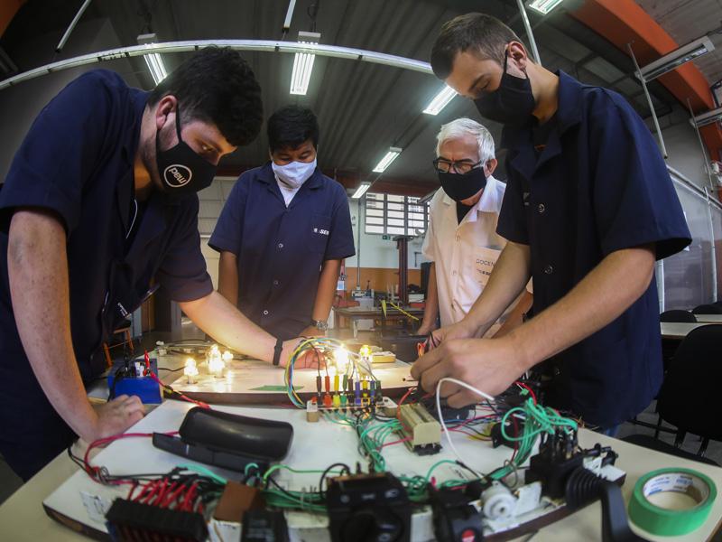 Senai abre vagas gratuitas para Cursos Técnicos Campo Largo