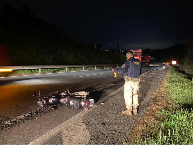 Homem perde a vida após queda de sua motocicleta no Km 101,5 