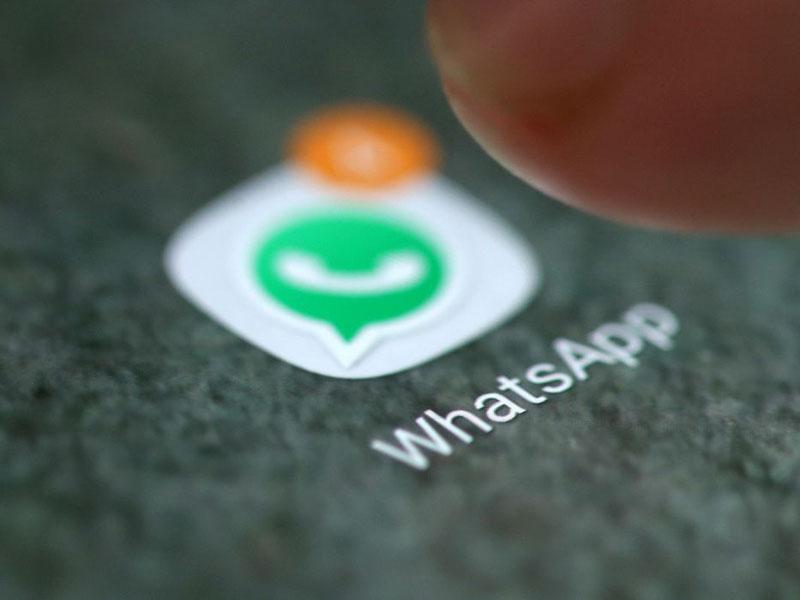 Adiamento de comunidades no WhatsApp é decisão global, diz ministro