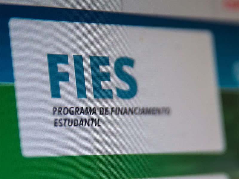 Estudantes inadimplentes já podem renegociar dívidas com Fies